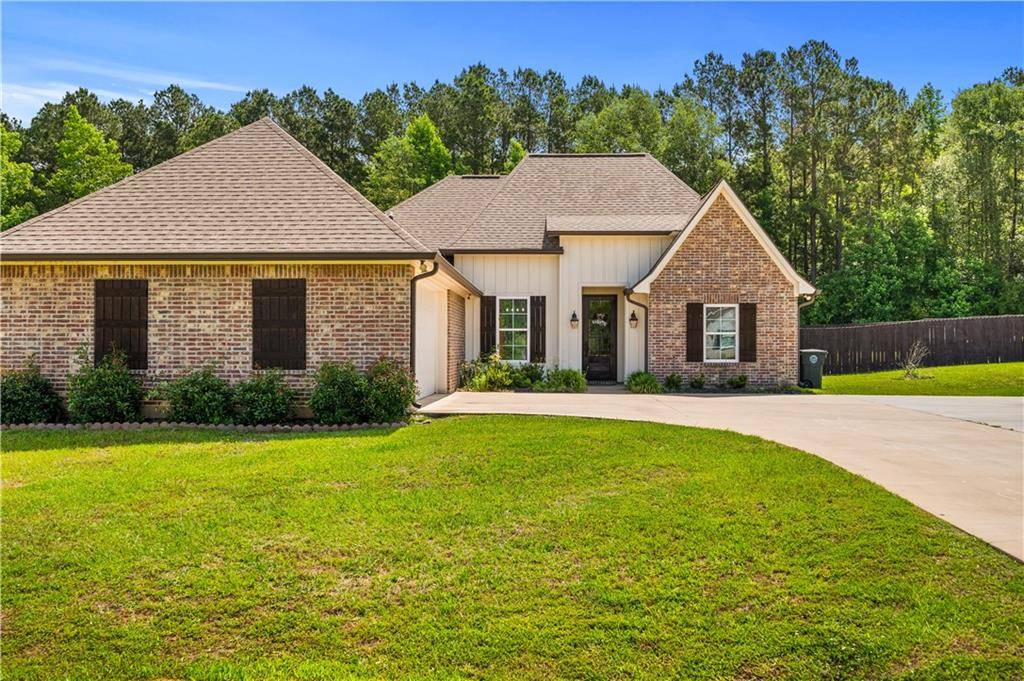 Natchitoches, LA 71457,114 EASTIN CIR