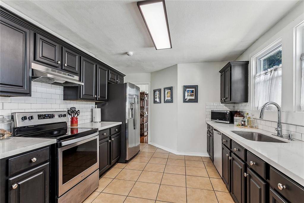 Jefferson, LA 70121,15 LABARRE PL
