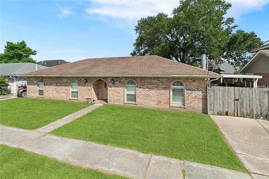 Meraux, LA 70075,2713 LEGEND ST