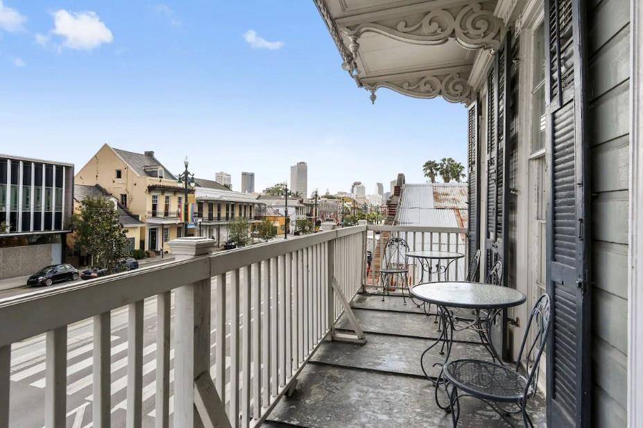 New Orleans, LA 70116,1029 N RAMPART ST
