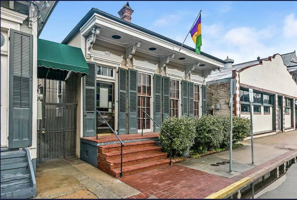 New Orleans, LA 70116,1015 N RAMPART ST