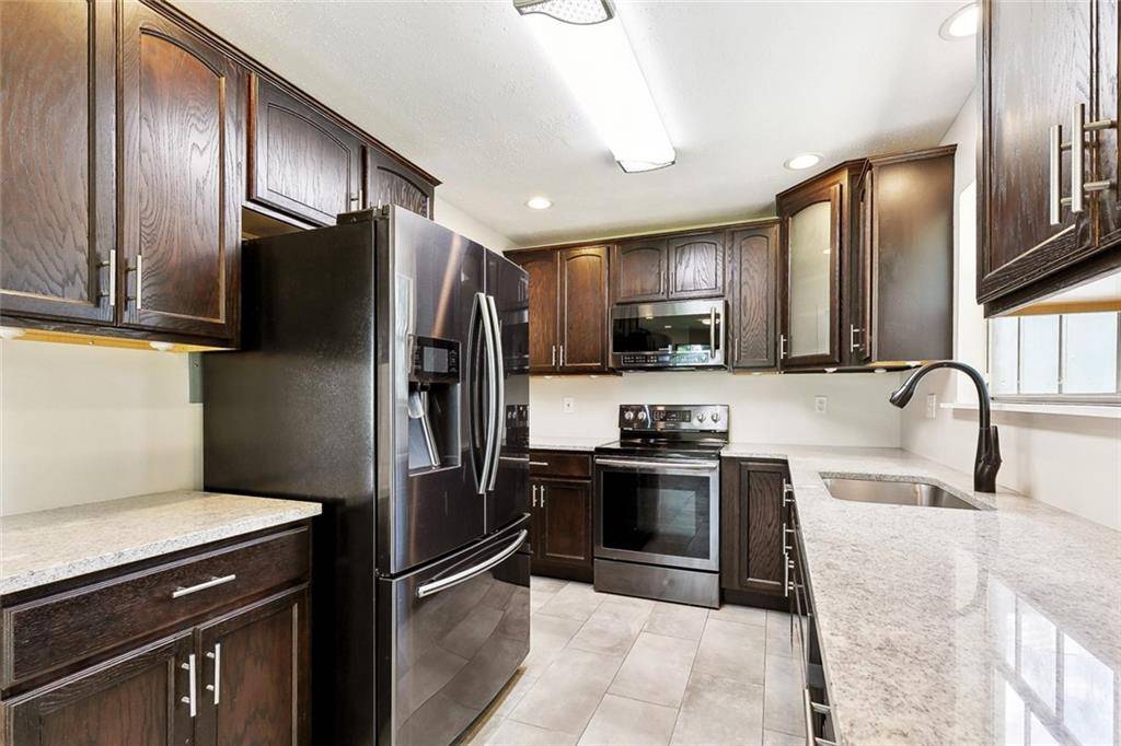 La Place, LA 70068,257 TOURS CT