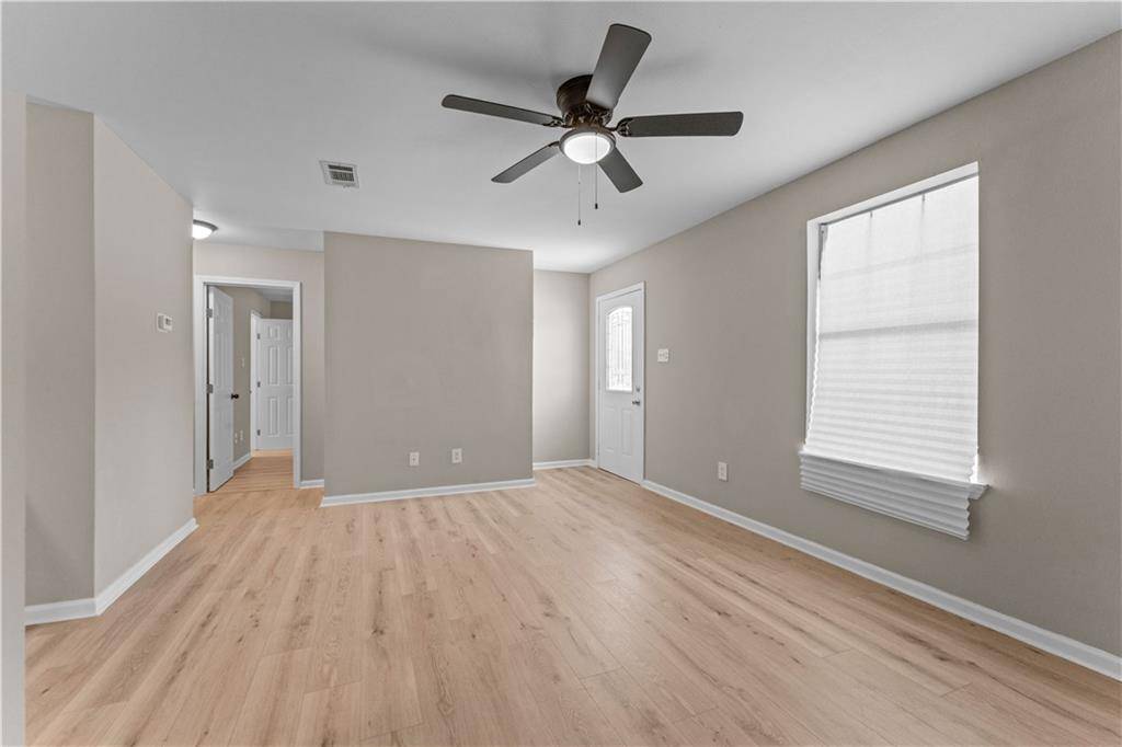 Chalmette, LA 70043,301 E LIBERAUX ST