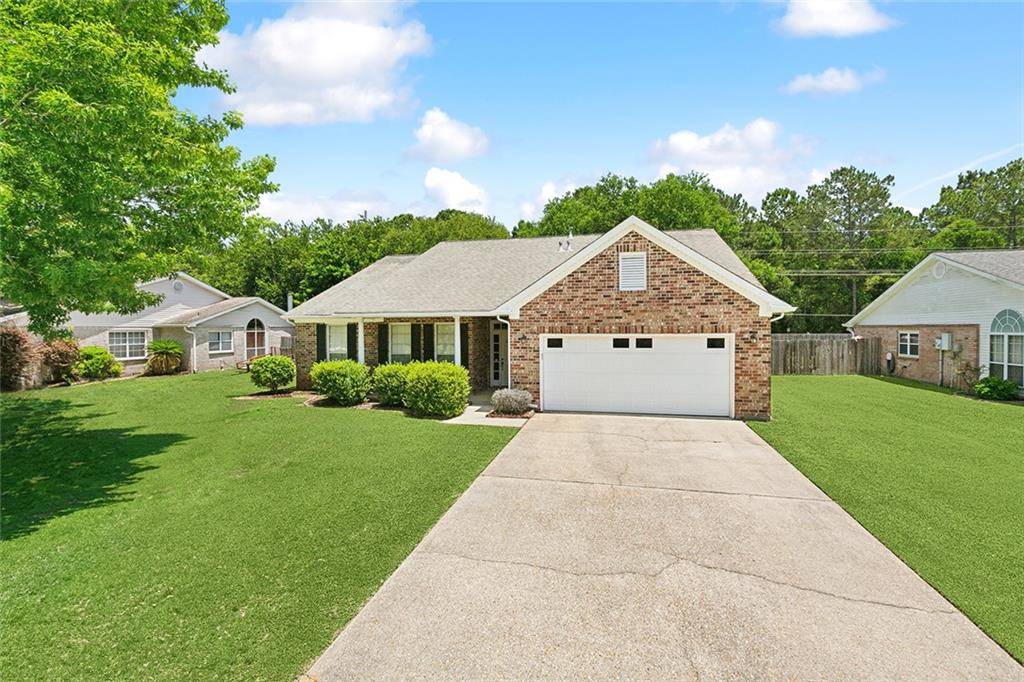 Slidell, LA 70461,3126 E MEADOW LAKE DR