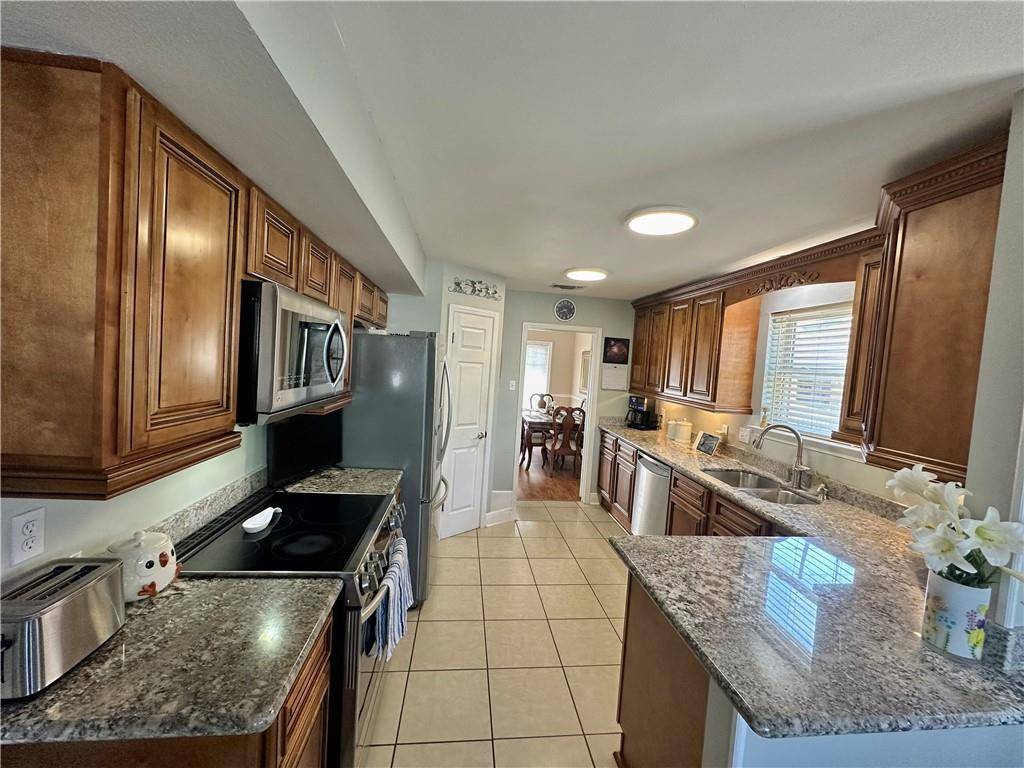 Kenner, LA 70065,4908 DAVID DR