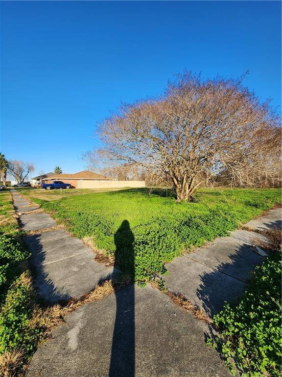Chalmette, LA 70043,709 ELLEN DR