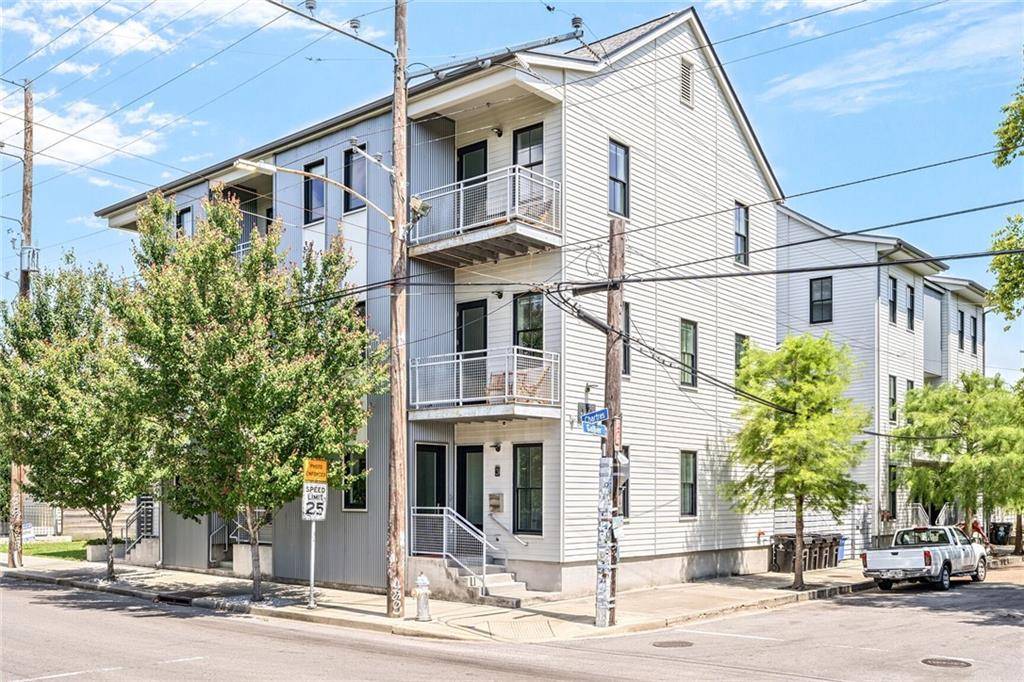 New Orleans, LA 70117,3431 CHARTRES ST #3