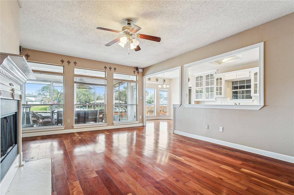 Slidell, LA 70458,111 VALIANT LN