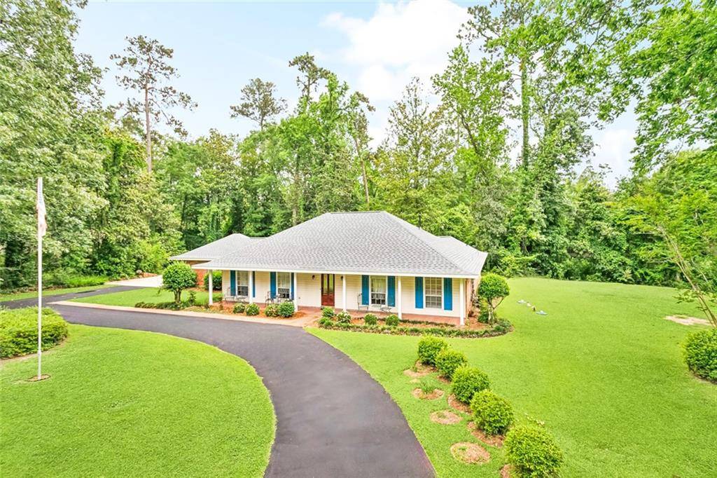 Mandeville, LA 70471,121 FOREST DR