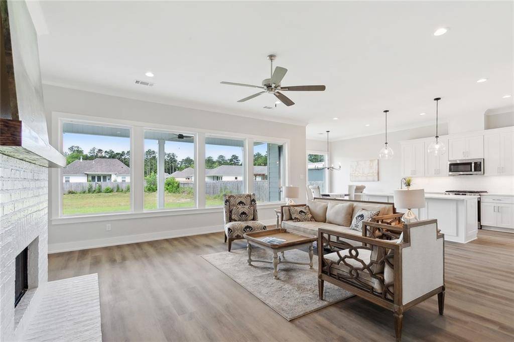 Covington, LA 70434,72665 ROBINDALE DR