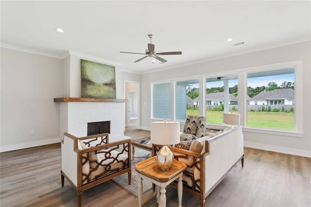Covington, LA 70434,72665 ROBINDALE DR