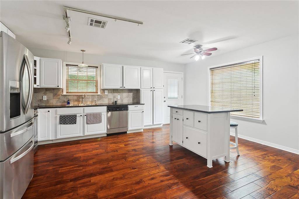 Ponchatoula, LA 70454,19196 WILDOAK LN