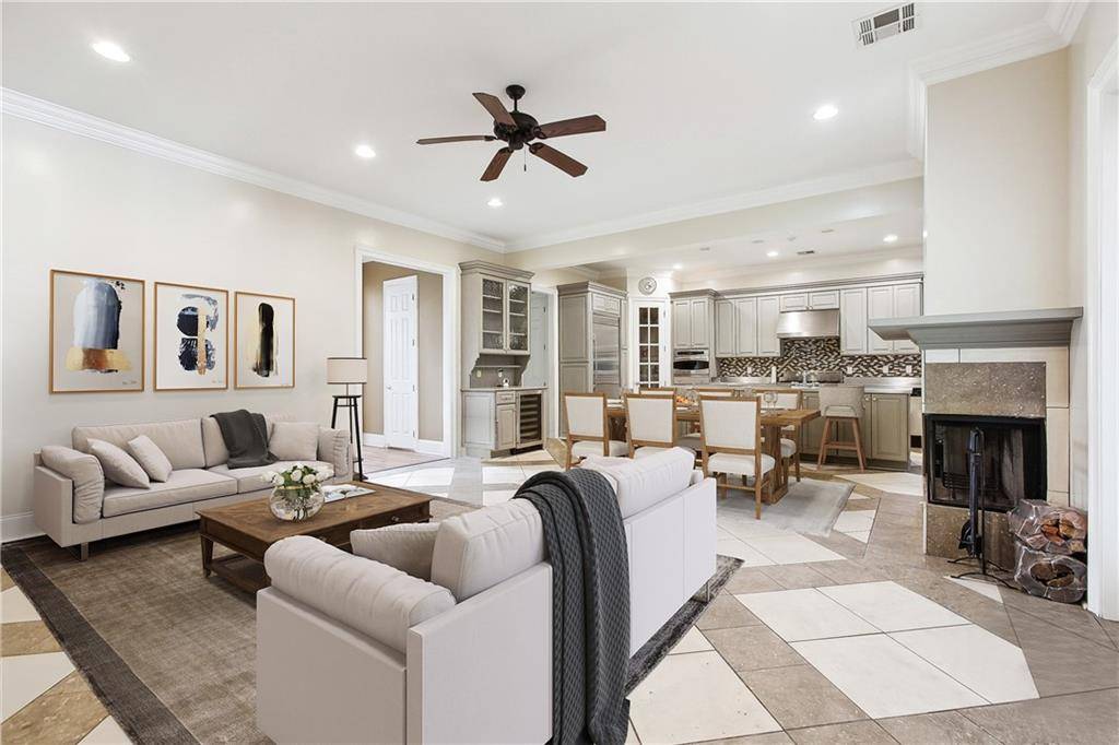 Harahan, LA 70123,91 COLONIAL CLUB DR