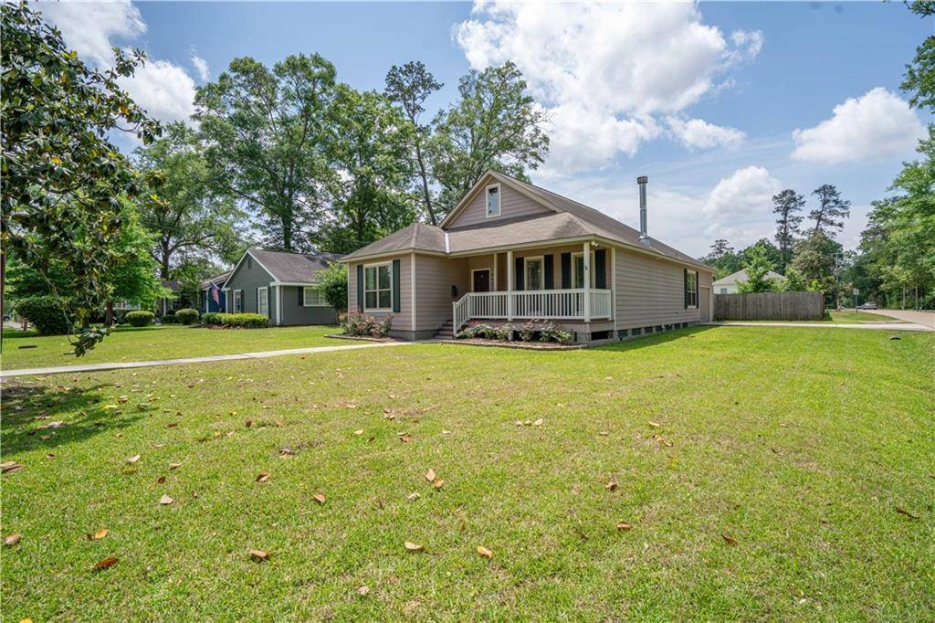 Covington, LA 70433,823 W 23RD AVE
