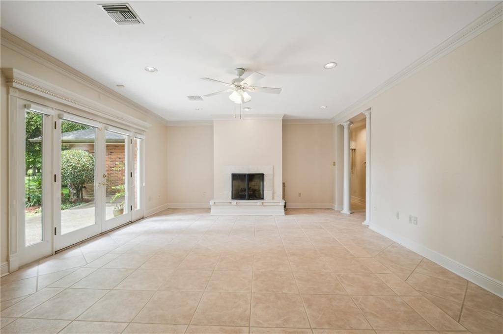 Gretna, LA 70056,653 FAIRFIELD AVE
