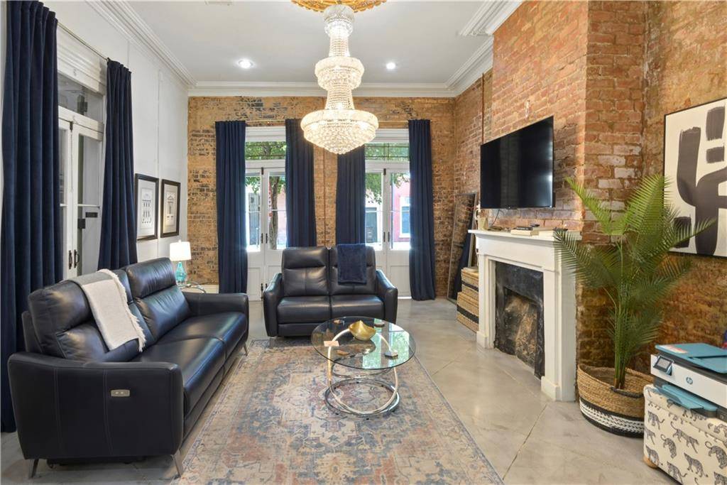 New Orleans, LA 70116,1031 ORLEANS AVE