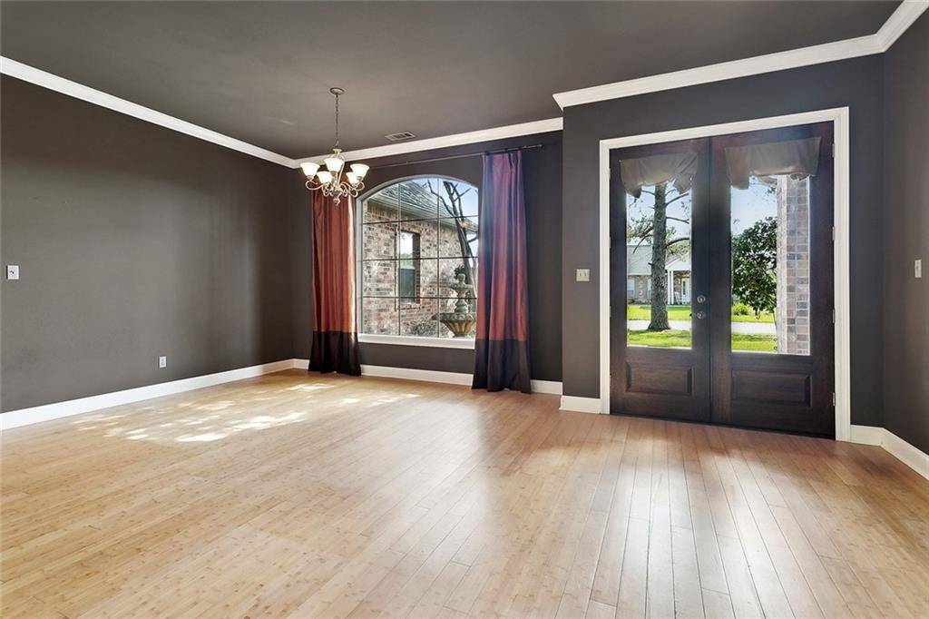 Covington, LA 70435,13462 RIVERLAKE DR