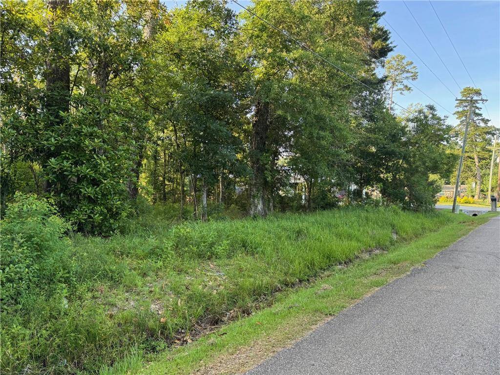 Mandeville, LA 70448,821 ATALIN ST