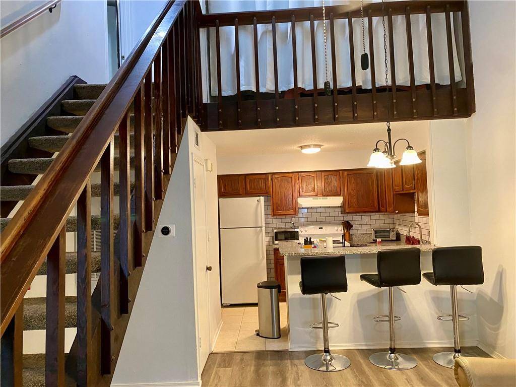 Harvey, LA 70058,2948 MANHATTAN BLVD #210