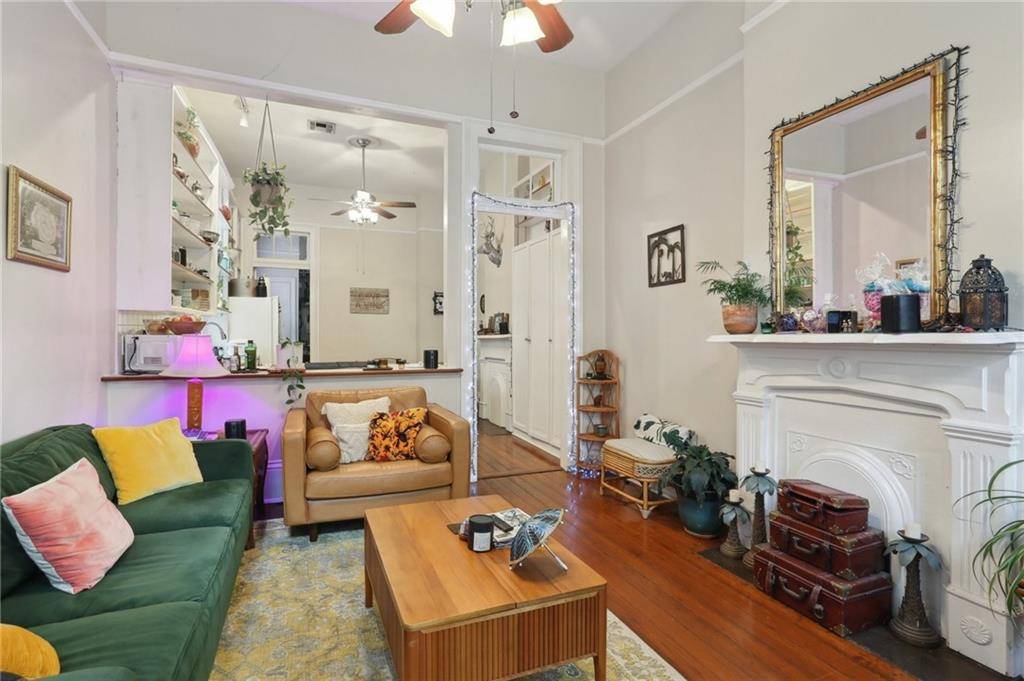 New Orleans, LA 70119,921-23 HAGAN AVE