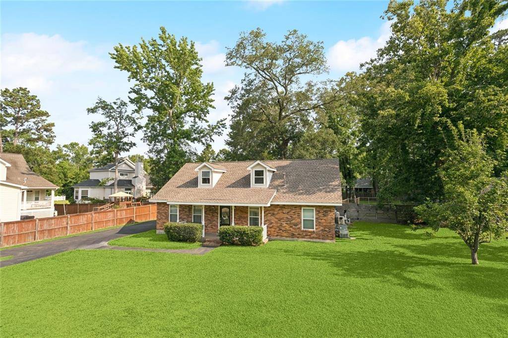 Mandeville, LA 70471,203 WILLOW CIR
