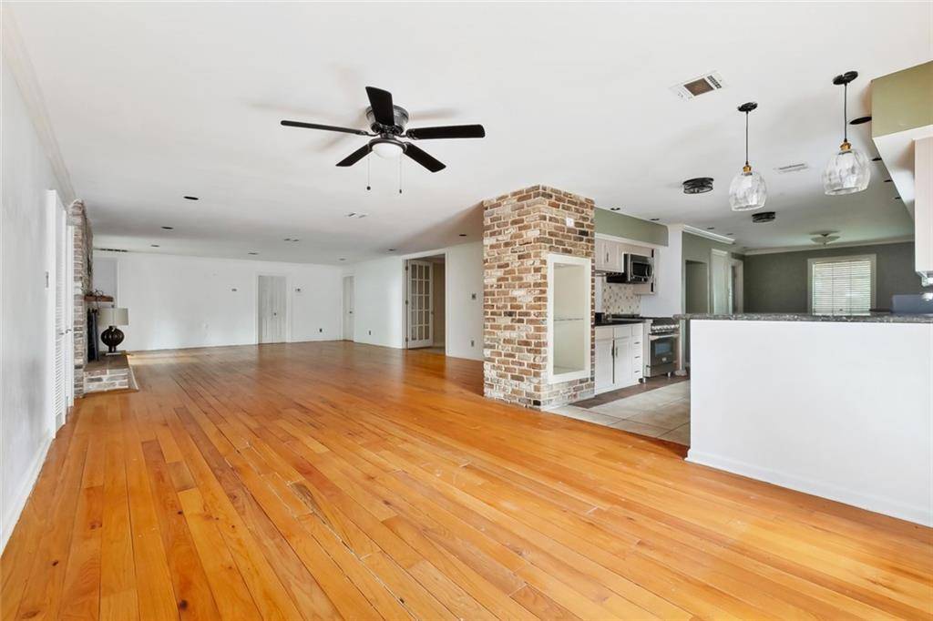 New Orleans, LA 70131,5936 DOVER PL