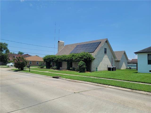 Chalmette, LA 70043,1301 E GENIE ST