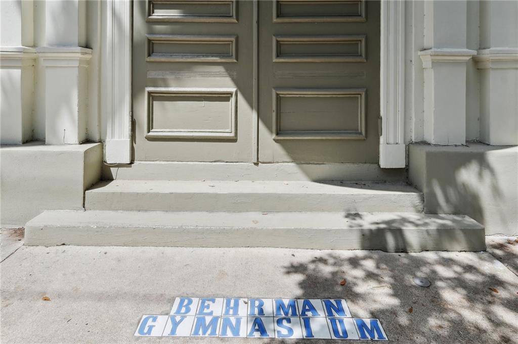 New Orleans, LA 70115,2801 PRYTANIA ST