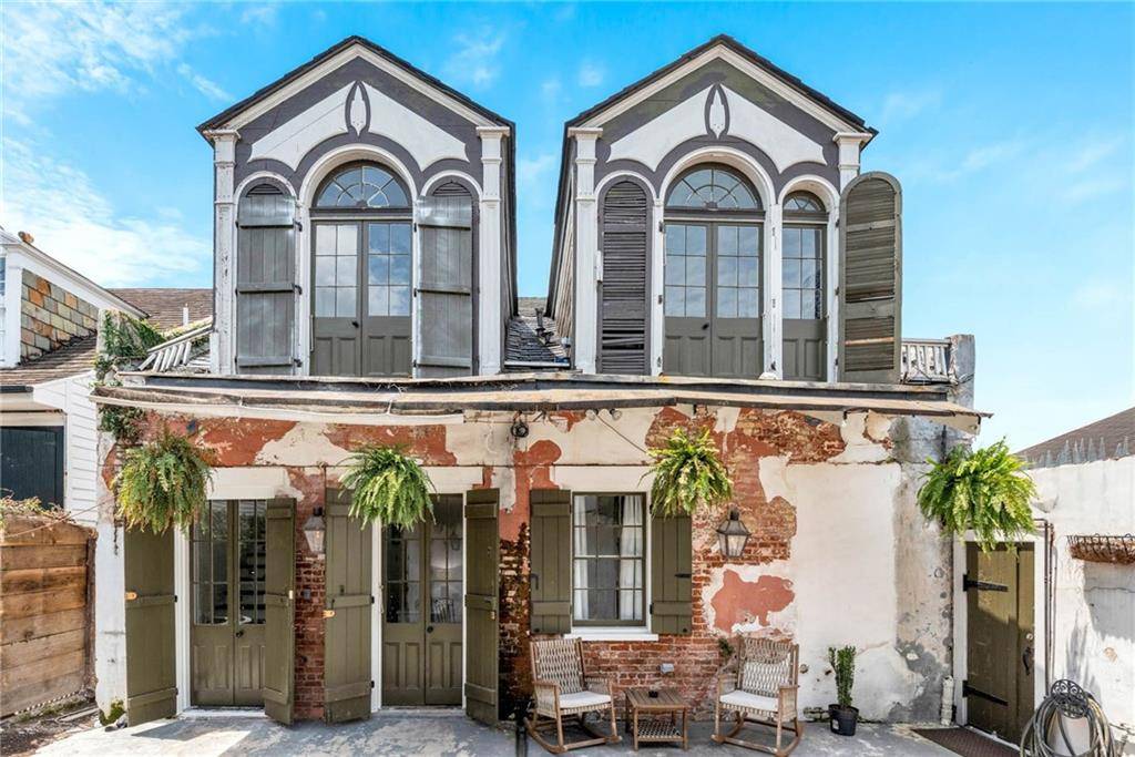 New Orleans, LA 70116,1100 BOURBON ST #B