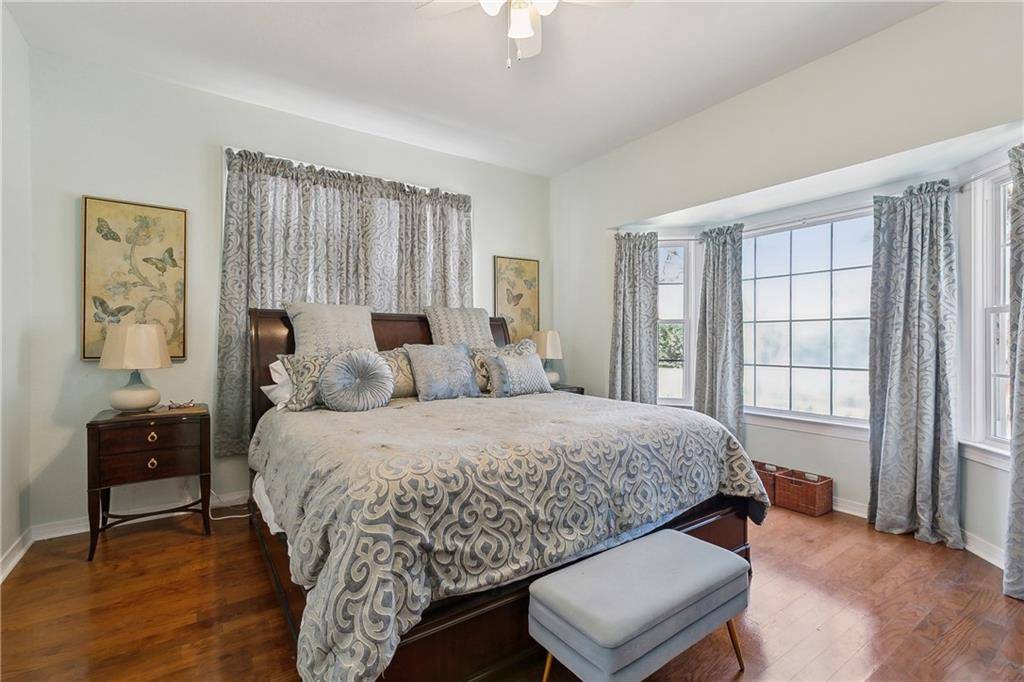 New Orleans, LA 70124,6118 CANAL BLVD