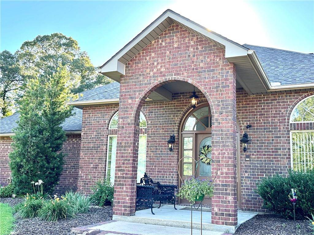 Pineville, LA 71360,8058 CHAMPIONS WAY