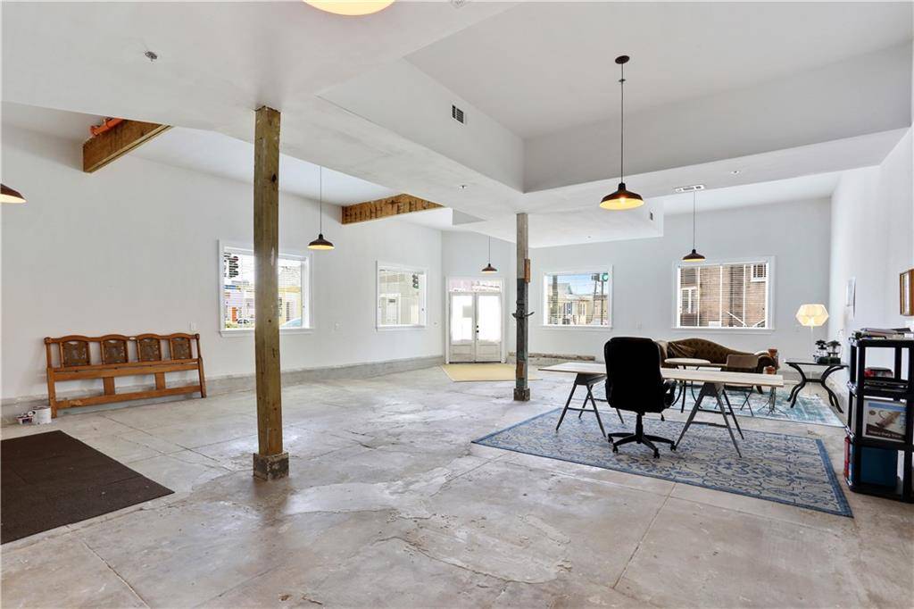 New Orleans, LA 70119,2201 DUMAINE ST