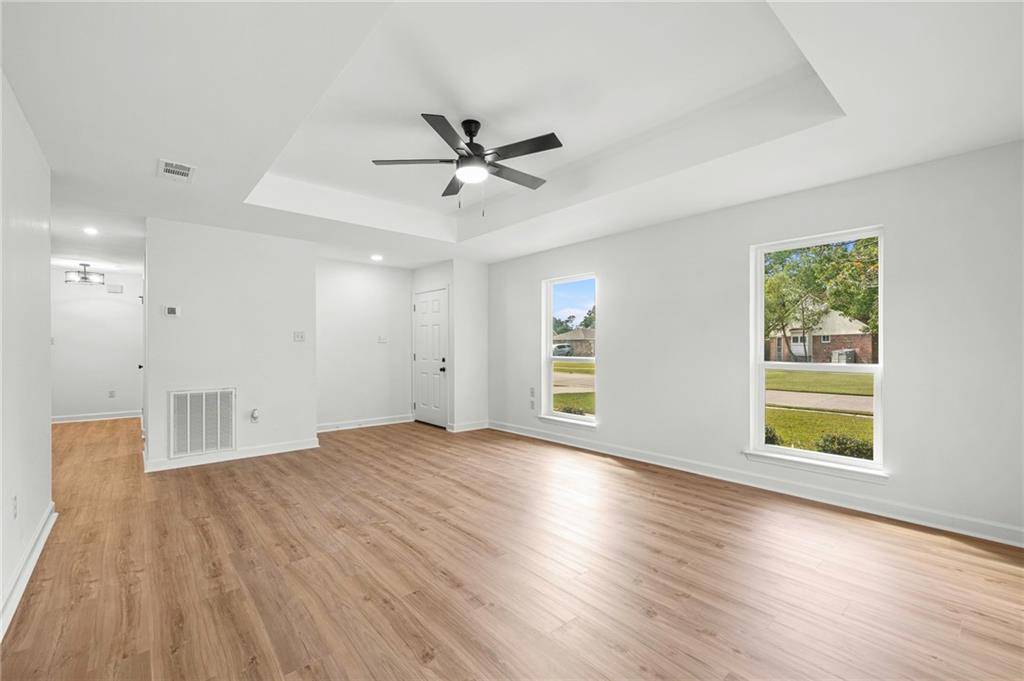 Slidell, LA 70460,205 CHAUCER CT