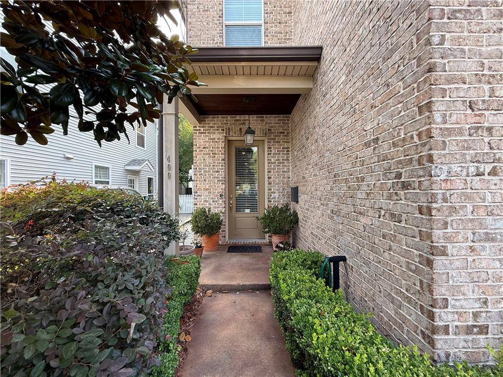 Metairie, LA 70001,400 N LABARRE RD