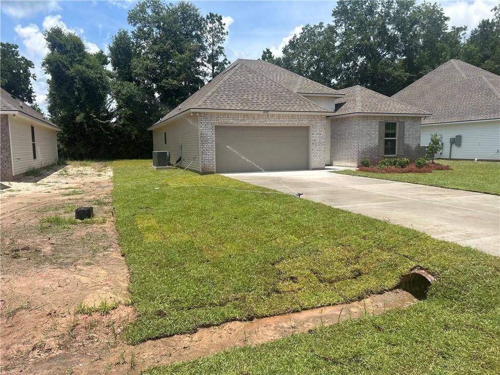 Ponchatoula, LA 70454,41381 ROSEWOOD LN