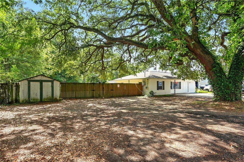 Hammond, LA 70401,112 N SCANLAN ST
