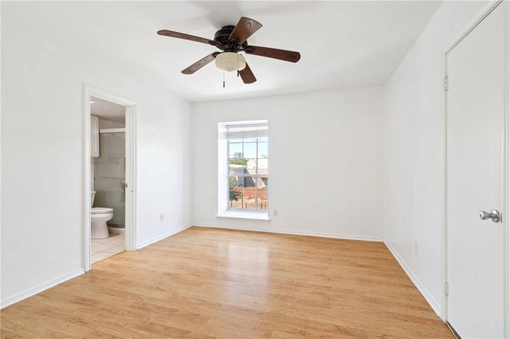 New Orleans, LA 70115,3201 SAINT CHARLES AVE #310