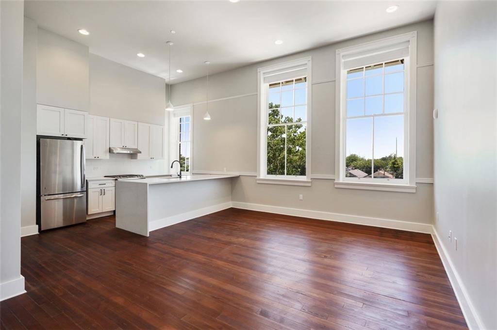 New Orleans, LA 70119,800 N RENDON ST #203