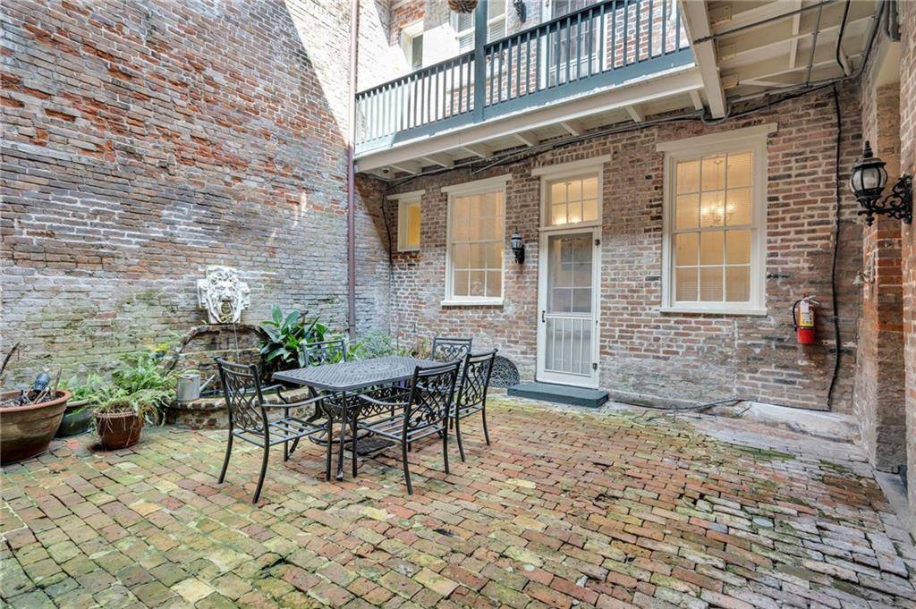 New Orleans, LA 70116,526 MADISON ST #1B