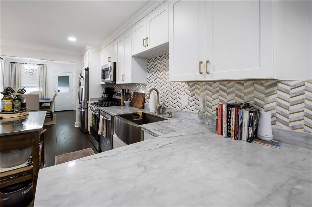 Metairie, LA 70003,6208 LAFRENIERE ST