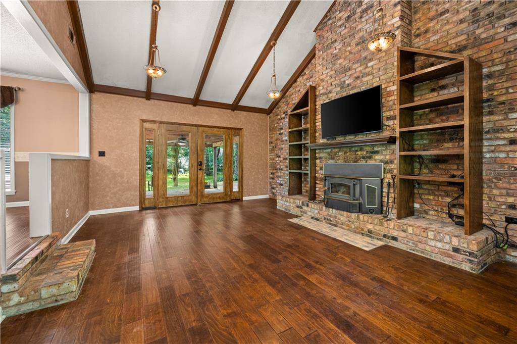 Pineville, LA 71360,218 HAMILTON DR