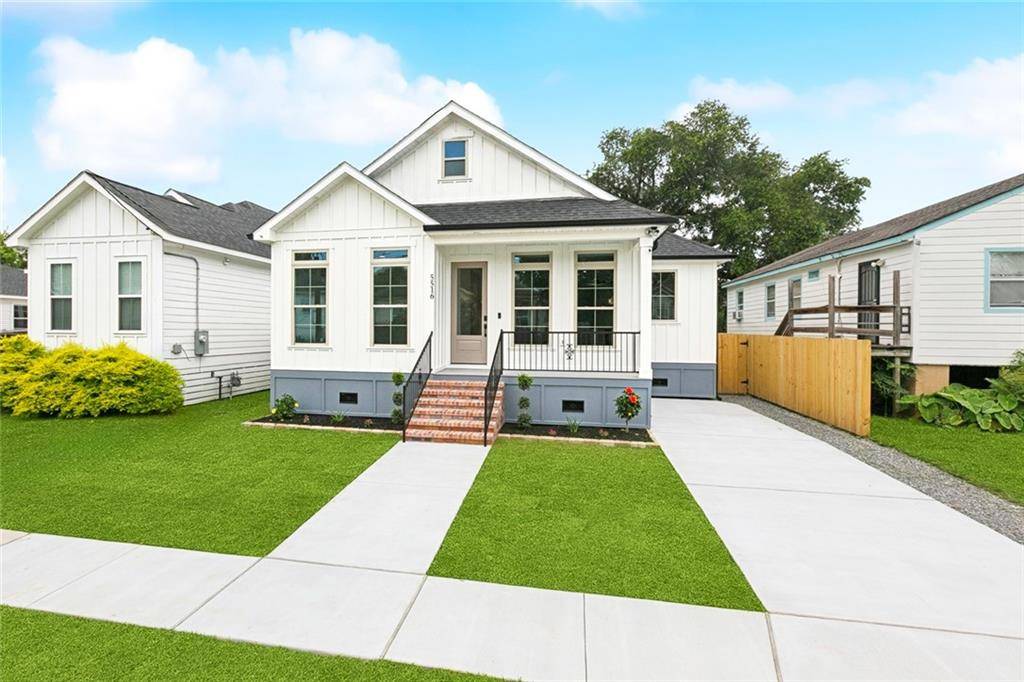 New Orleans, LA 70122,5516 WARRINGTON DR