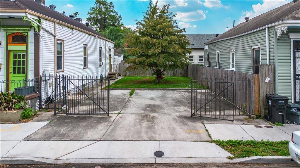 New Orleans, LA 70119,2750 DUMAINE ST