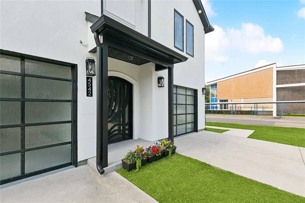Metairie, LA 70001,4542 PRAIRIE ST