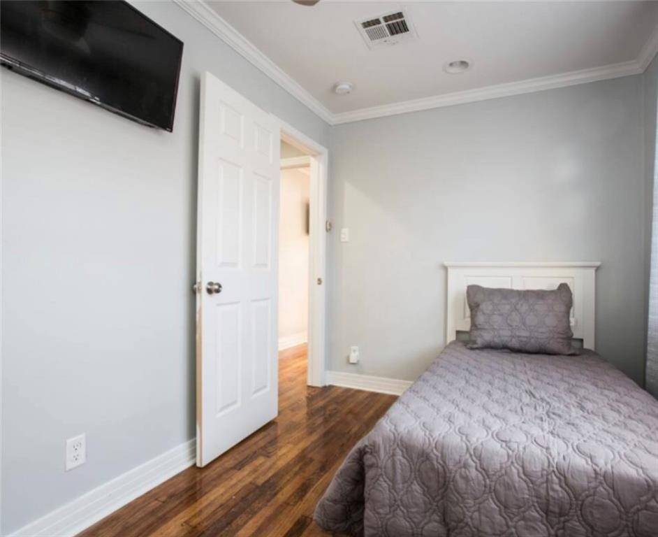 New Orleans, LA 70122,4323 TOURO ST