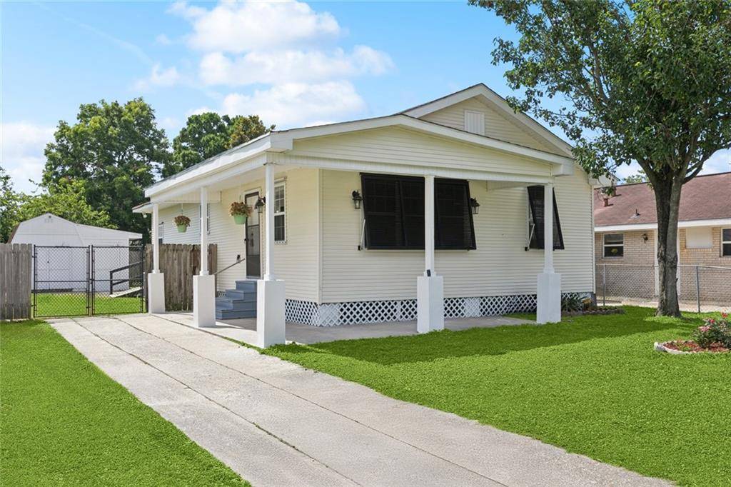 Chalmette, LA 70043,3211 JACKSON BLVD
