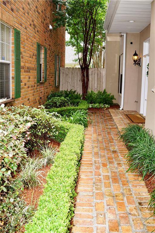 Metairie, LA 70002,3739 N HULLEN ST