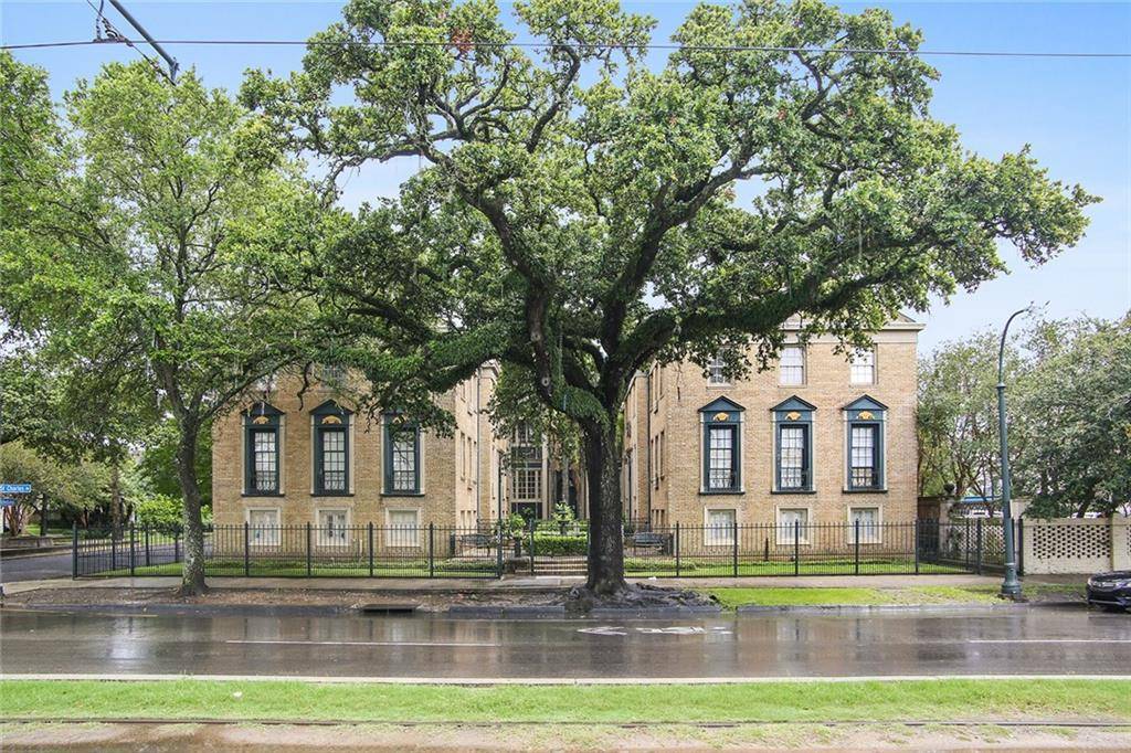 New Orleans, LA 70115,3300 ST CHARLES AVE #9