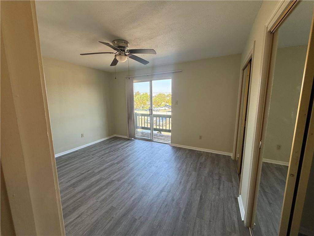 Metairie, LA 70001,2300 PASADENA AVE #302