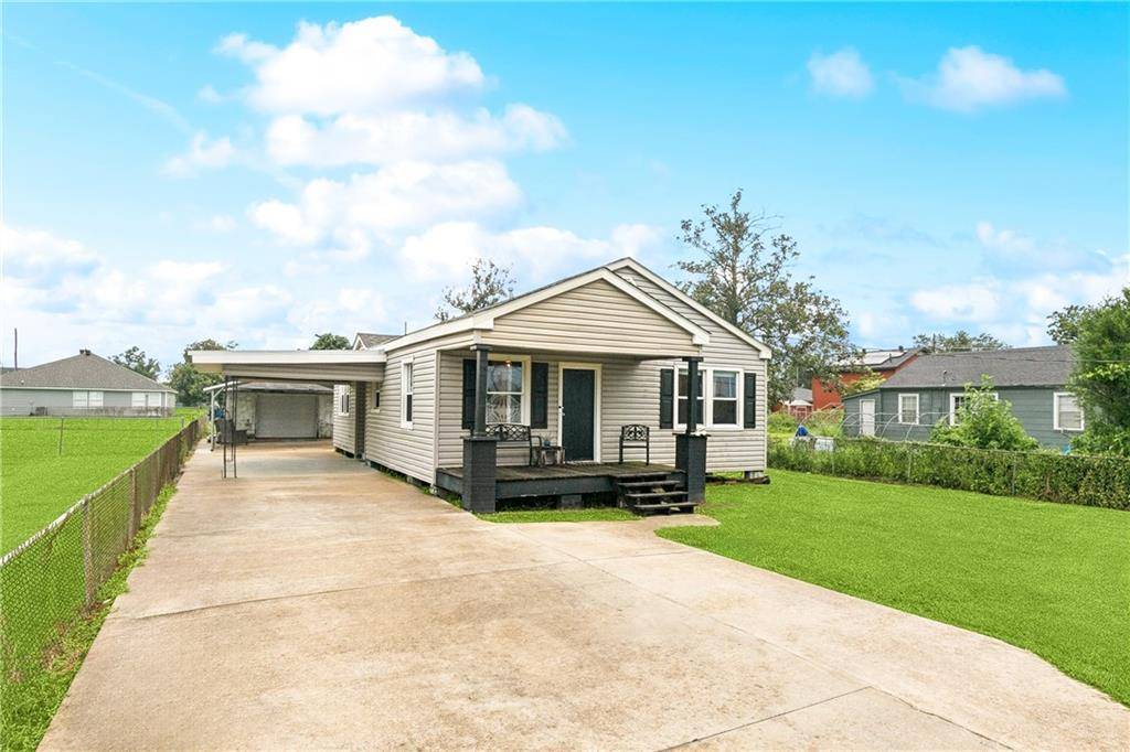 La Place, LA 70068,413 FIR ST